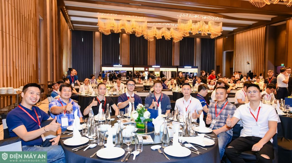 Điện máy Quang Hưng tham dự Hội nghị khách hàng Samnec - Hitachi 2025: Củng cố hợp tác, hướng đến phát triển bền vững